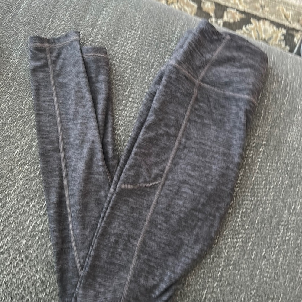 Yoga style leggings
